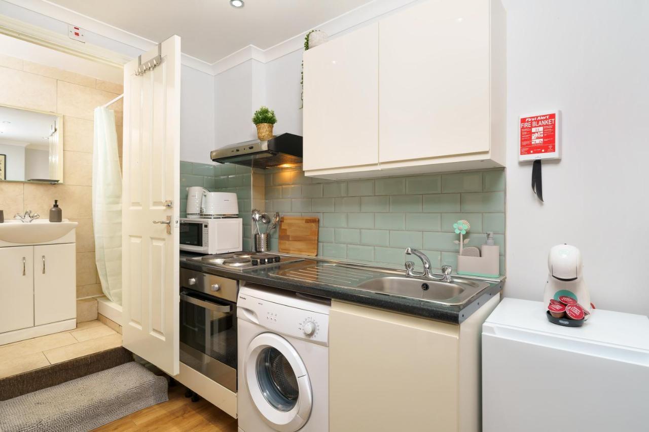 Apartament Kensington Nest Serviced Studio 2 *