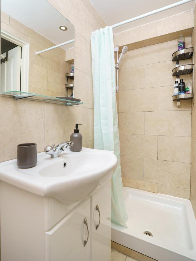Kensington Nest Serviced Studio 2 Apartament *